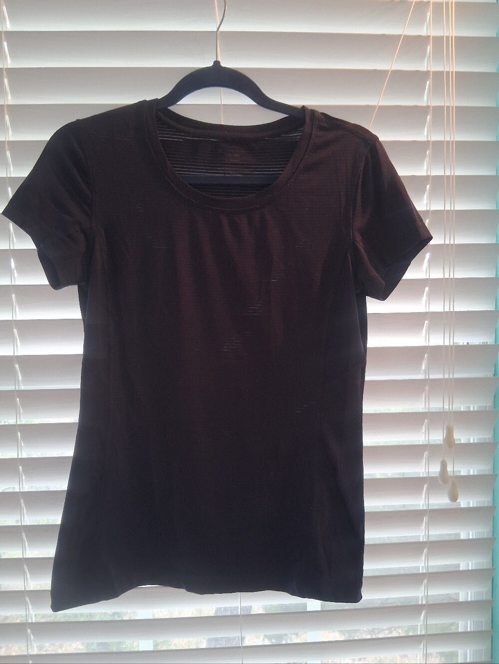 Classic Black Scoop Neck Women’s Workout Top